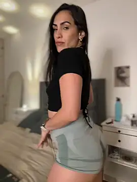 alessandra-a online show from December 16, 2025, 2:16 am