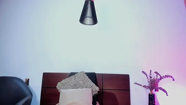 LucyJhonnsonn online show from December 16, 2024, 10:34 pm
