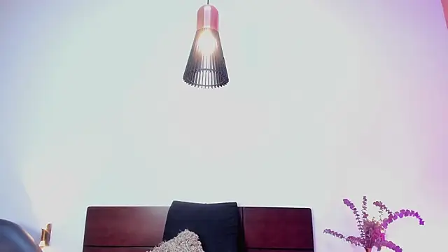 LucyJhonnsonn online show from December 17, 2024, 4:45 am