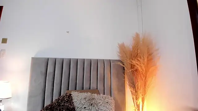 LucyJhonnsonn online show from March 11, 2025, 3:26 am