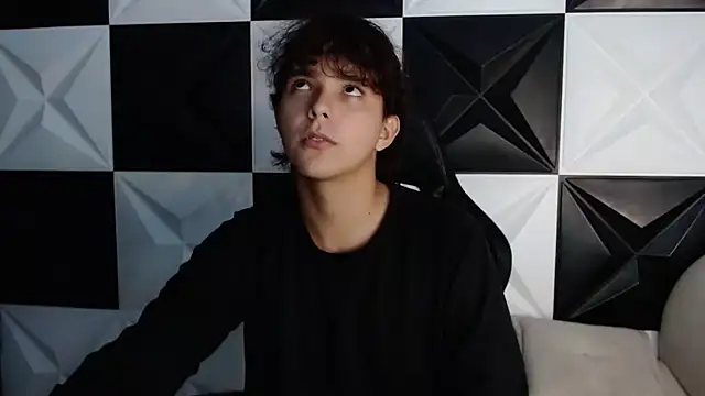 Dani cumboy online show from December 13, 2024, 1:37 am