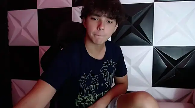 Dani cumboy online show from December 21, 2024, 3:47 am