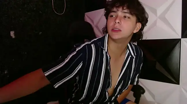 Dani cumboy online show from February 9, 2025, 3:22 am