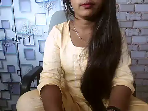 Snapshot of Hot_Naina- chatting on December 5, 2024, 3:50 pm Hot Naina- online show from December 5, 2024, 3:50 pm