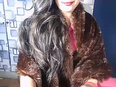 Snapshot of Hot_Naina- chatting on December 20, 2024, 4:57 pm Hot Naina- online show from December 20, 2024, 4:57 pm