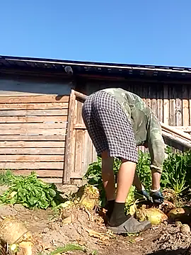 Snapshot of MityaXLoves chatting on September 18, 2025, 6:59 am MityaXLoves online show from September 18, 2025, 6:59 am