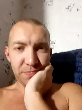 Snapshot of MityaXLoves chatting on October 8, 2025, 6:38 pm MityaXLoves online show from October 8, 2025, 6:38 pm