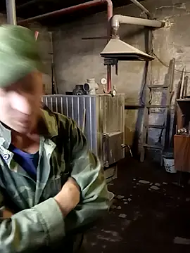 Snapshot of MityaXLoves chatting on October 15, 2025, 6:19 pm MityaXLoves online show from October 15, 2025, 6:19 pm