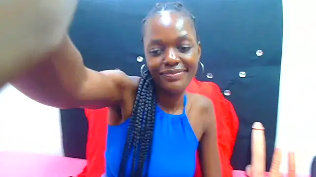 VANESAAMBER23 online show from February 12, 2025, 10:59 pm