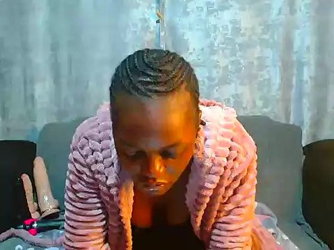 Snapshot of VANESAAMBER23 chatting on October 21, 2025, 10:32 pm VANESAAMBER23 online show from October 21, 2025, 10:32 pm