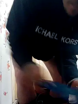 Lilsmokeshow017 online show from December 17, 2025, 10:49 pm