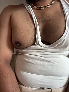dick69lil online show from May 3, 2026, 8:42 am