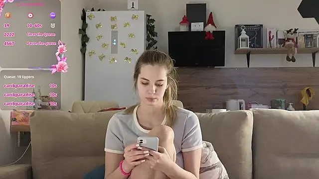 Girl alone home online show from February 15, 2025, 4:58 am