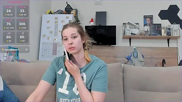 Girl alone home online show from April 27, 2026, 3:21 pm