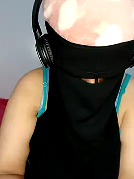 Snapshot of Saakoora chatting on January 13, 2025, 5:55 pm Saakoora online show from January 13, 2025, 5:55 pm