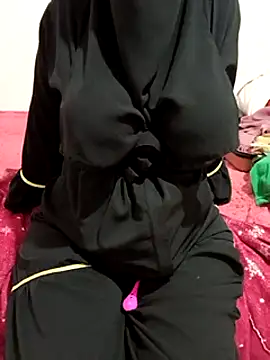 Snapshot of Saakoora chatting on February 10, 2025, 1:24 am Saakoora online show from February 10, 2025, 1:24 am