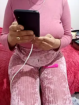 Snapshot of Saakoora chatting on February 13, 2025, 1:29 am Saakoora online show from February 13, 2025, 1:29 am