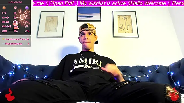 Snapshot of BRAYHAMBROWN chatting on January 8, 2025, 12:28 am BRAYHAMBROWN online show from January 8, 2025, 12:28 am