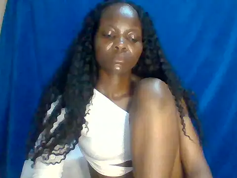 Snapshot of sweet_love00 chatting on June 10, 2026, 2:23 am sweet love00 online show from June 10, 2026, 2:23 am