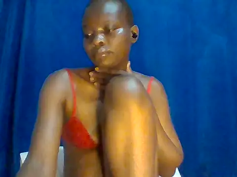 Snapshot of sweet_love00 chatting on July 14, 2026, 2:05 am sweet love00 online show from July 14, 2026, 2:05 am