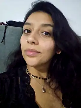 Snapshot of BrittanyDiaz chatting on October 29, 2025, 10:11 pm BrittanyDiaz online show from October 29, 2025, 10:11 pm