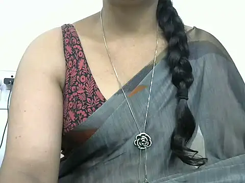 Snapshot of rashmika_reddy chatting on September 26, 2025, 5:33 am rashmika reddy online show from September 26, 2025, 5:33 am