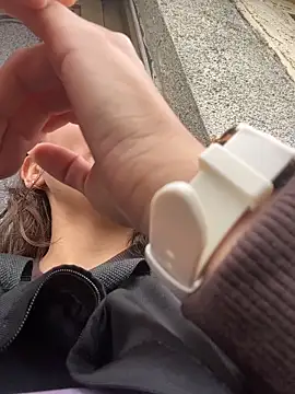 karlamorris  online show from February 13, 2026, 1:18 pm