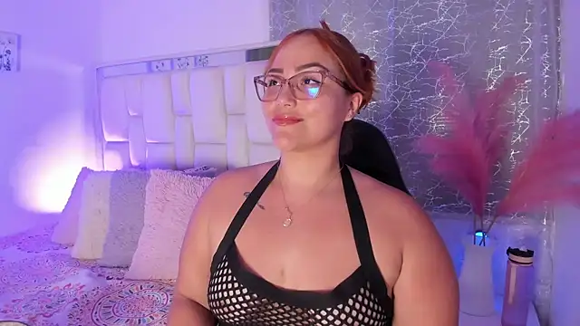 LeahxBarker online show from June 18, 2026, 3:07 am