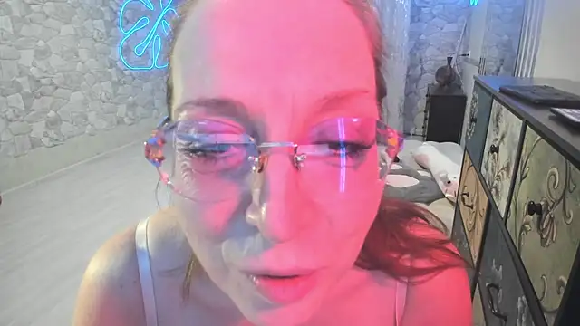 JessicaFamee online show from December 18, 2025, 12:06 am