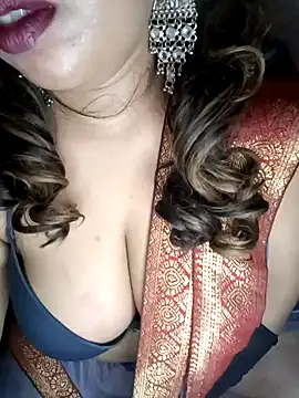 Snapshot of Leo_shreya_888 chatting on December 2, 2024, 7:16 pm Leo shreya 888 online show from December 2, 2024, 7:16 pm