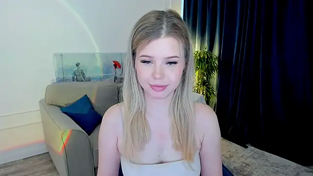 FollowLovee online show from May 20, 2026, 4:18 am