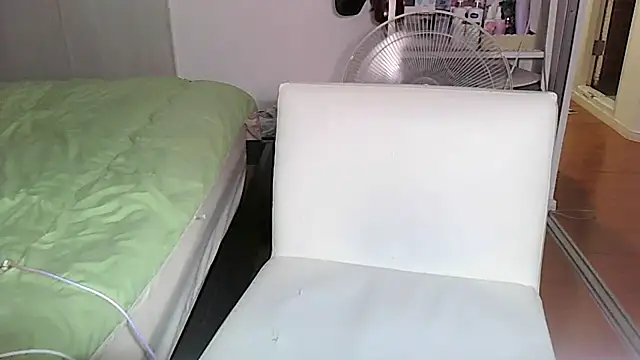 iamMalixxx online show from October 1, 2025, 12:55 pm