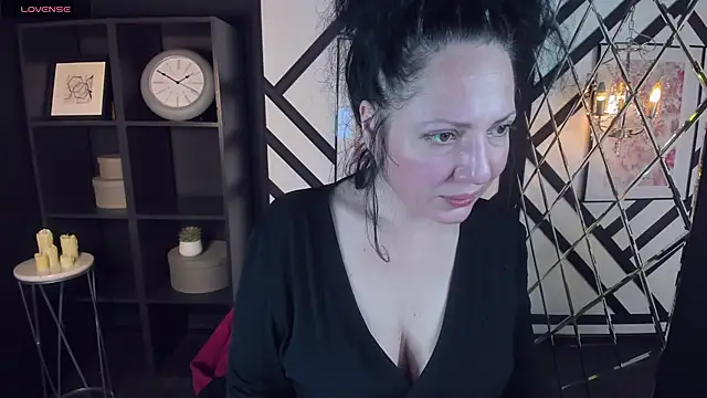 Anita Muse online show from December 11, 2024, 8:39 pm