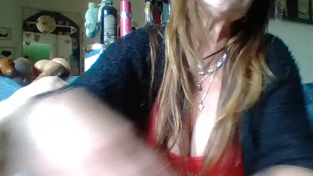 gildamilf online show from May 8, 2026, 3:17 pm