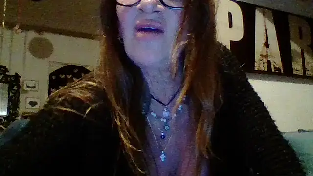 gildamilf online show from May 20, 2026, 7:42 pm