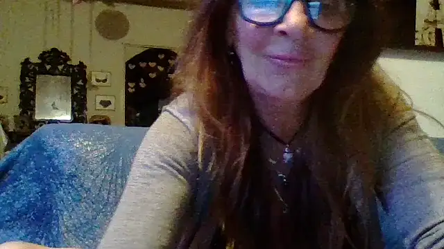 gildamilf online show from May 25, 2026, 7:20 pm