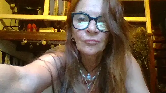 gildamilf online show from June 1, 2026, 7:04 pm