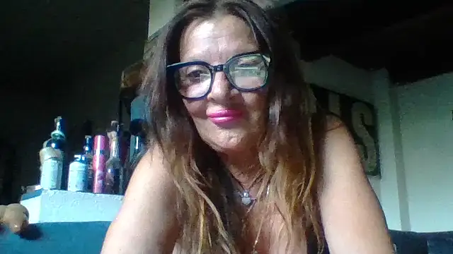 gildamilf online show from July 21, 2026, 6:10 pm