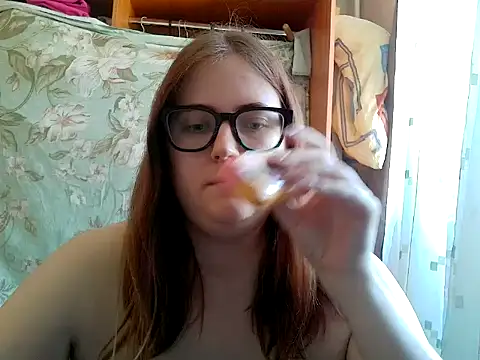 DesireMelissa online show from June 4, 2026, 6:19 am