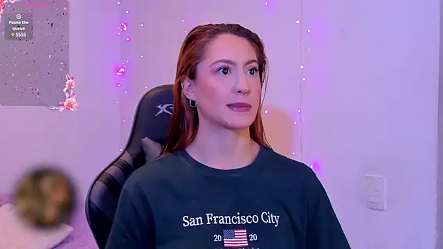 Amypond   online show from September 25, 2025, 5:16 pm