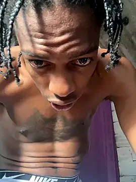 Larry-n-clouds online show from November 22, 2025, 3:11 pm