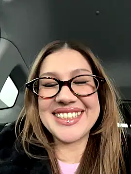 RinaCat online show from November 18, 2025, 5:12 am