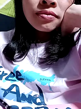 Snapshot of Hana_love20 chatting on December 6, 2024, 3:00 pm Hana love20 online show from December 6, 2024, 3:00 pm