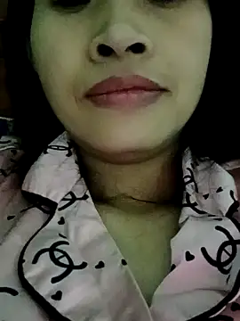 Snapshot of Hana_love20 chatting on January 8, 2025, 2:25 am Hana love20 online show from January 8, 2025, 2:25 am
