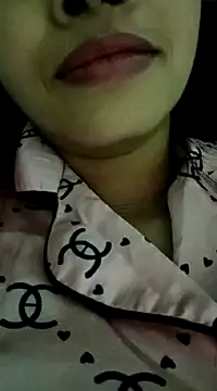 Snapshot of Hana_love20 chatting on January 8, 2025, 7:03 am Hana love20 online show from January 8, 2025, 7:03 am