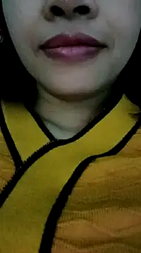 Snapshot of Hana_love20 chatting on January 15, 2025, 3:43 am Hana love20 online show from January 15, 2025, 3:43 am