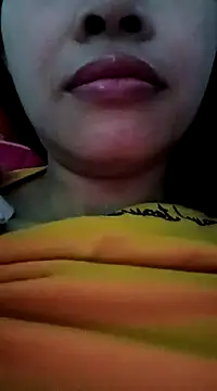 Snapshot of Hana_love20 chatting on February 6, 2025, 2:26 pm Hana love20 online show from February 6, 2025, 2:26 pm