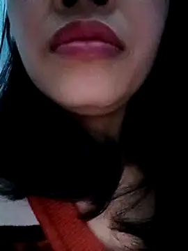 Snapshot of Hana_love20 chatting on February 15, 2025, 7:39 pm Hana love20 online show from February 15, 2025, 7:39 pm
