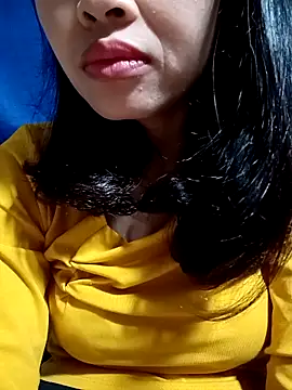 Snapshot of Hana_love20 chatting on March 2, 2025, 6:27 am Hana love20 online show from March 2, 2025, 6:27 am