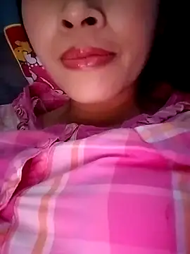 Snapshot of Hana_love20 chatting on March 3, 2025, 1:31 pm Hana love20 online show from March 3, 2025, 1:31 pm